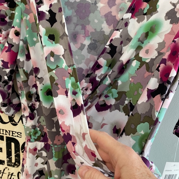 NWT London Times Faux Wrap Watercolor Print Ruched Sleeves Dress Size 10 - Picture 8 of 11